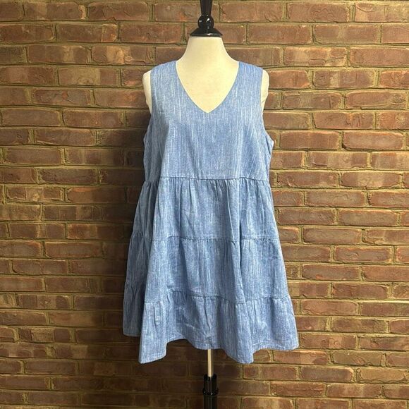 Mud Pie Women’s Blue Chambray Sleeveless Tiered Dress Size Large NEW - Picture 2 of 7